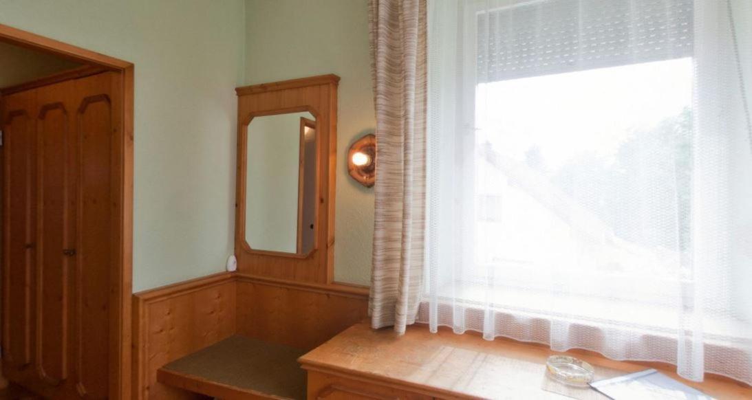 Kreuz! Einfach. Guenstig. Schlafen. Bed & Breakfast Ulm Dış mekan fotoğraf